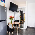 In The Shade Hotel - Coworking - 300Mbit - Adults Only