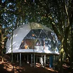 Altura Hotel