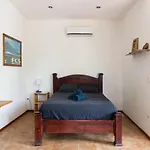 Chicama : Burnt Toast Surfcamp