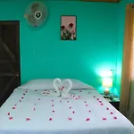 Posada Rio Celeste La Amistad