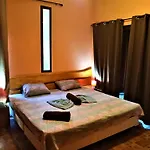Apartments In Samara Ac Hw 200Mts To The Beach