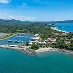 Flamingo Marina 405