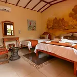 Hotel La Rosa De America