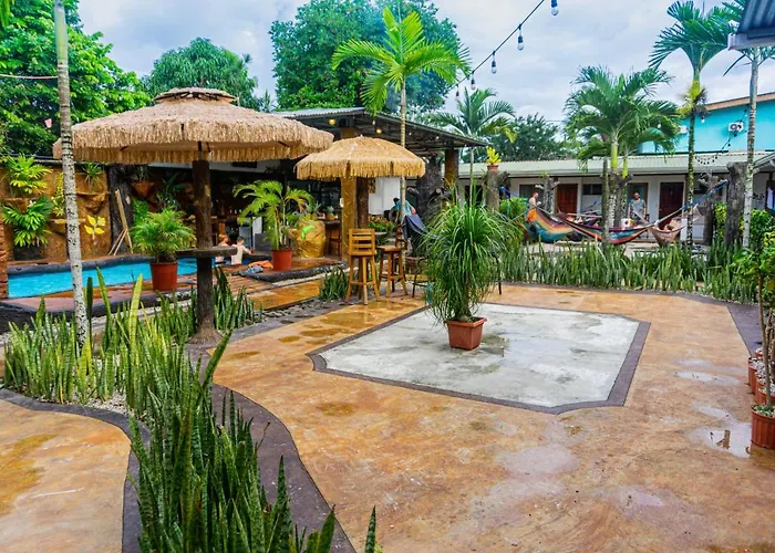 Arenal Poshpacker