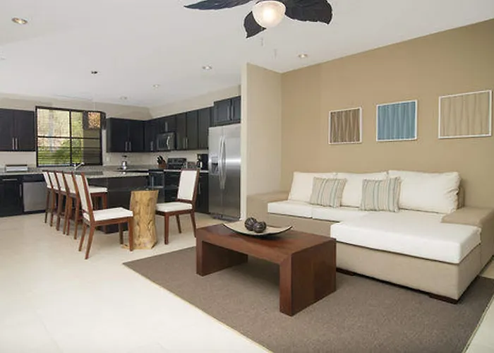 Breeze Private Residence Club