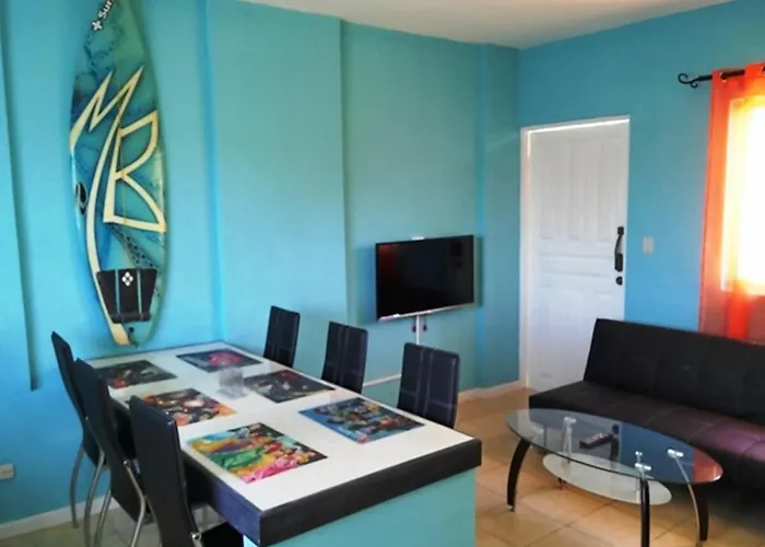 Surf Condo For 6 Guests, Swimming Pool, Near The Beach