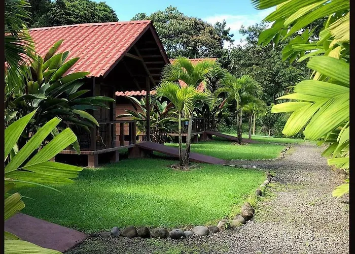 La Fortuna Waterfall Bungalows