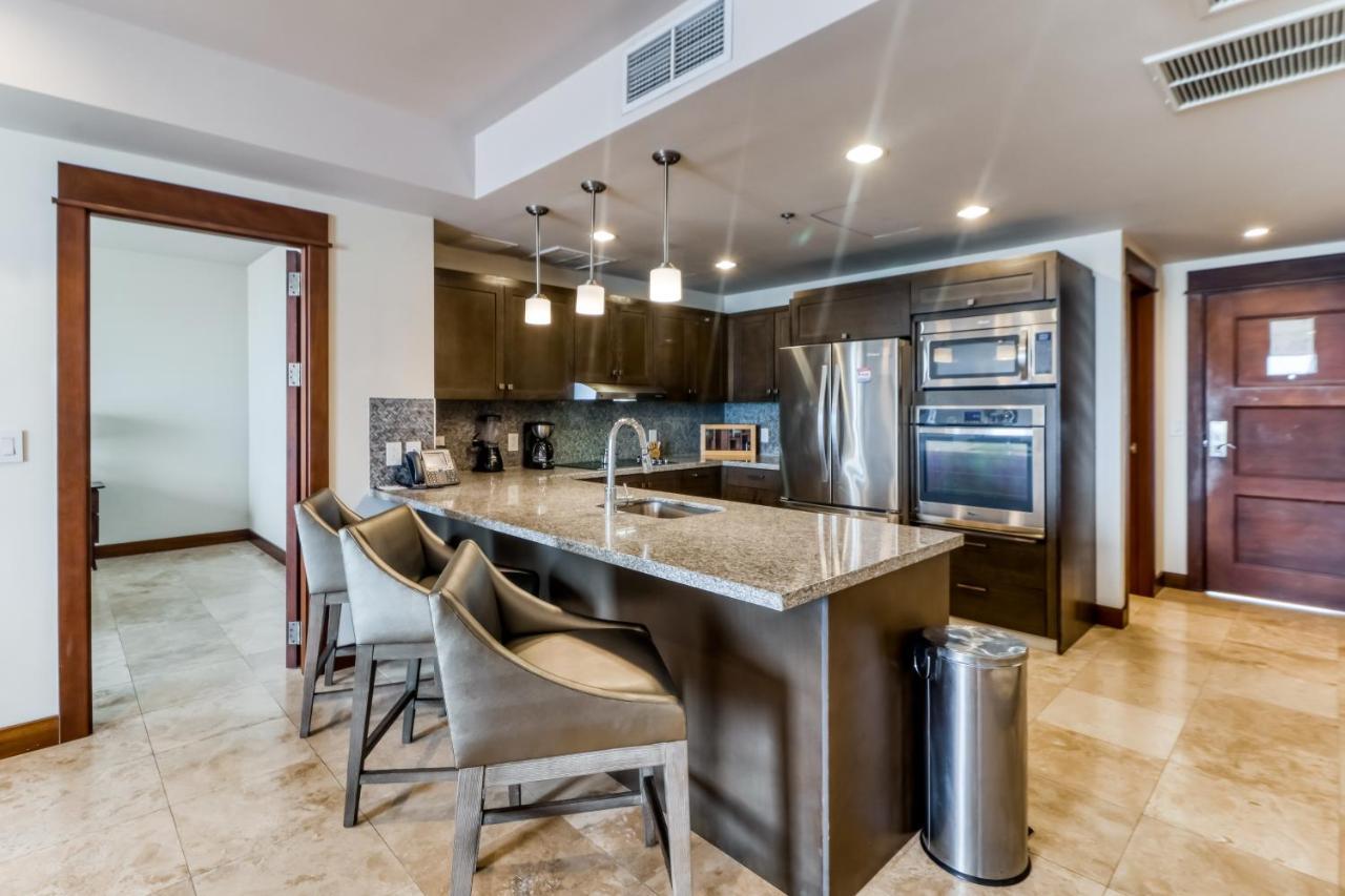 Apartment Unit 1014 At Croc's