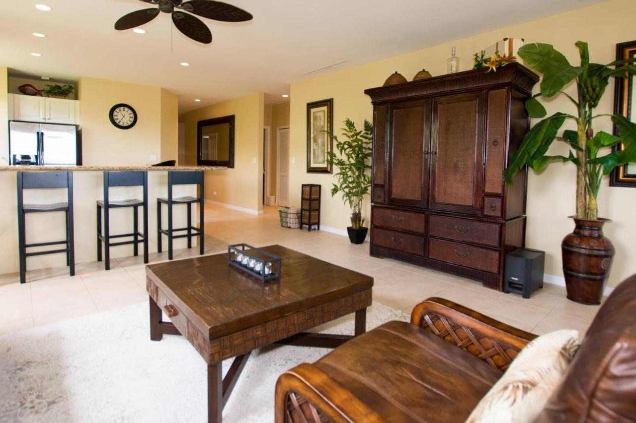 Classy Artsy Ocean-view Unit Near Pool At Pacifico In Sleeps 6 Holiday home *