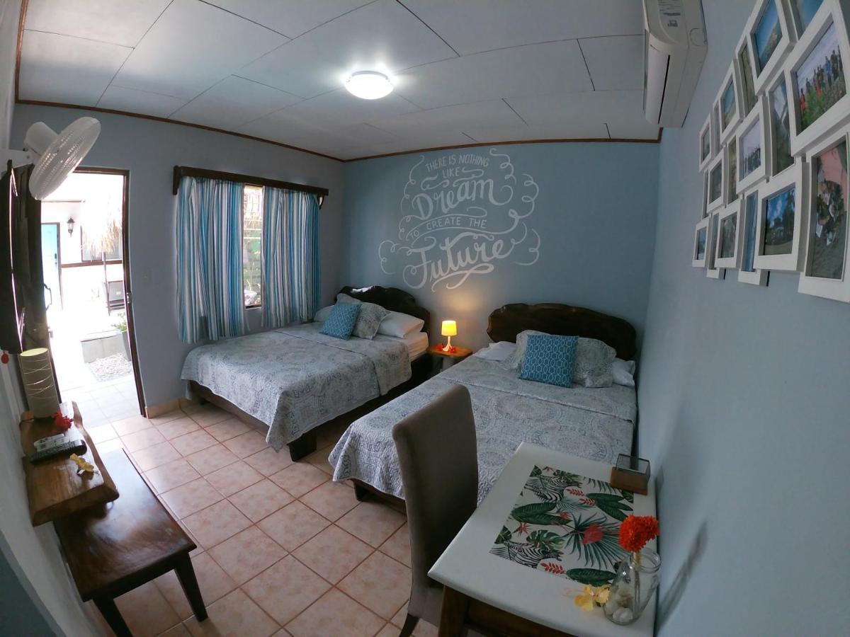 Perico Azul & Surf Camp 3* Jaco