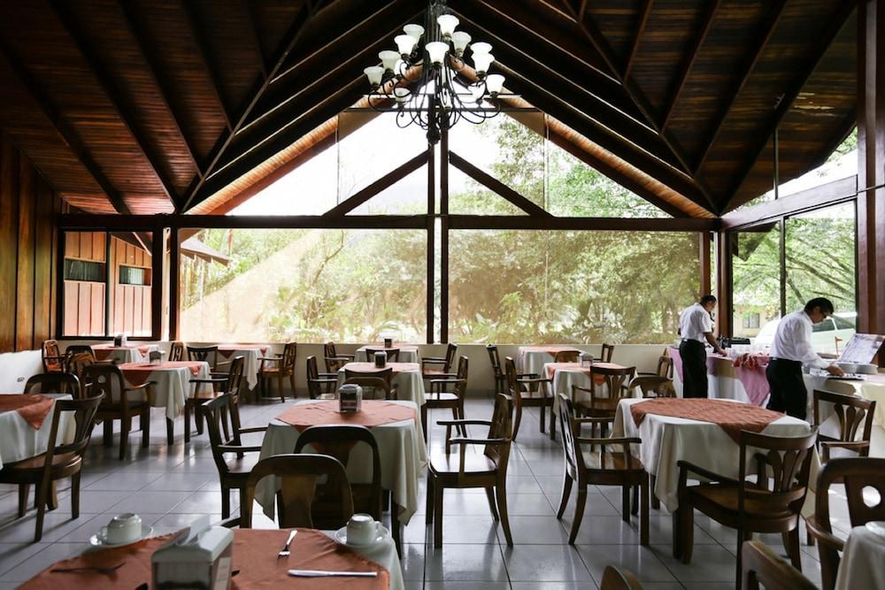 Hotel Arenal Paraiso & Thermo Mineral Hot Springs 3*