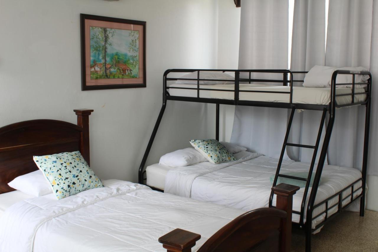 Hotel Canas