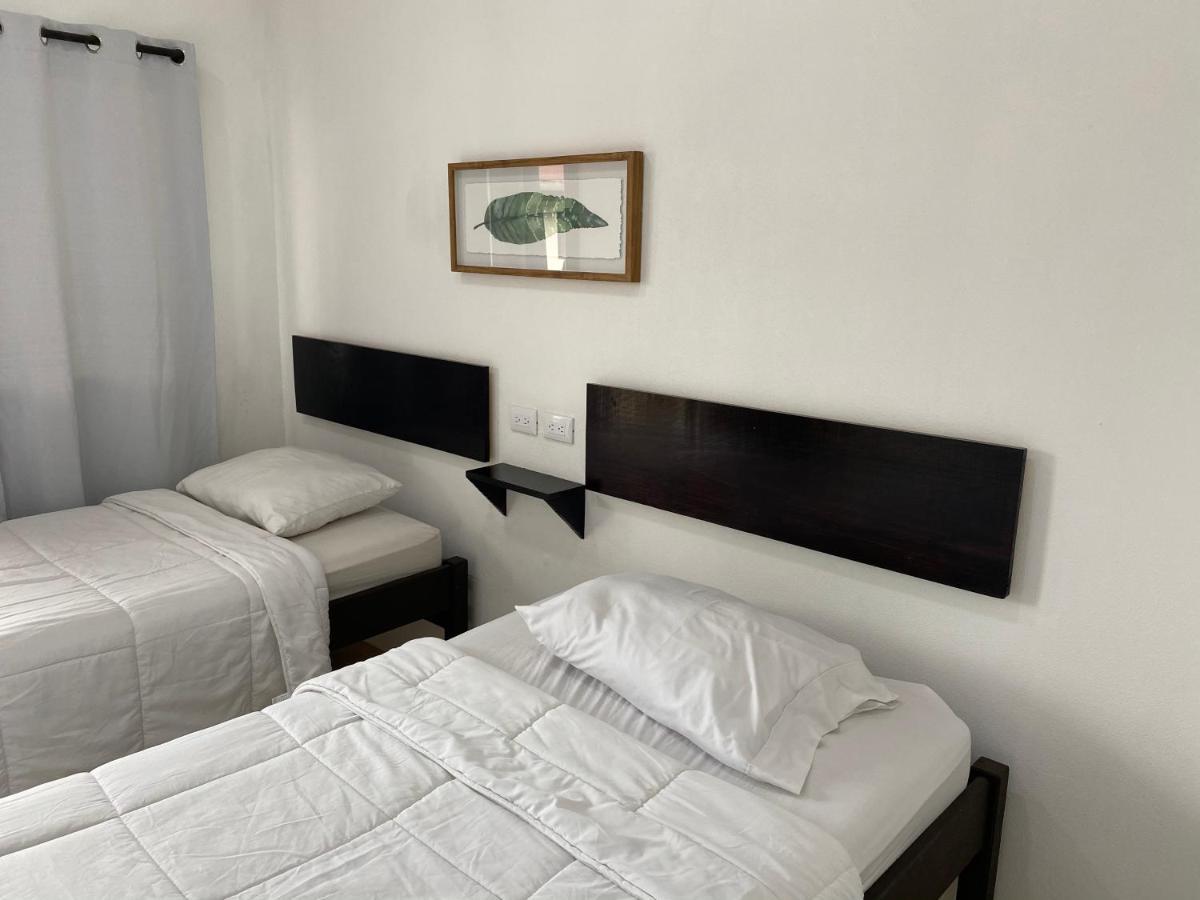 Hotel Canas *