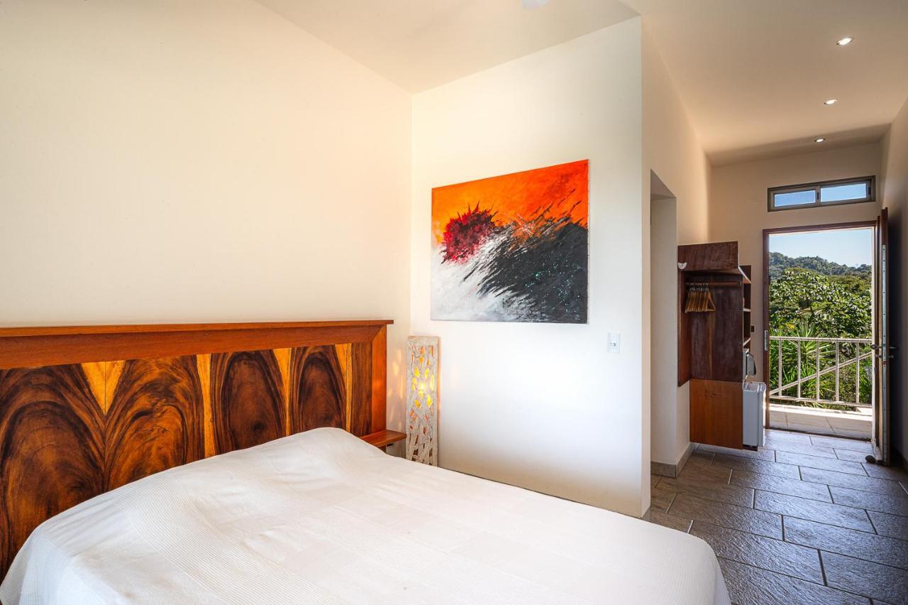 Casa Laureles 3*