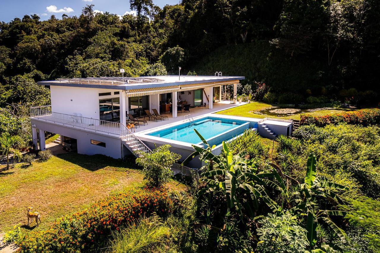Bed & Breakfast Casa Laureles 3*