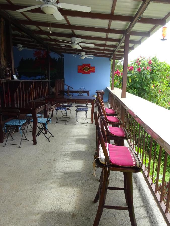 Hotel Toucan Lane And Restaurant