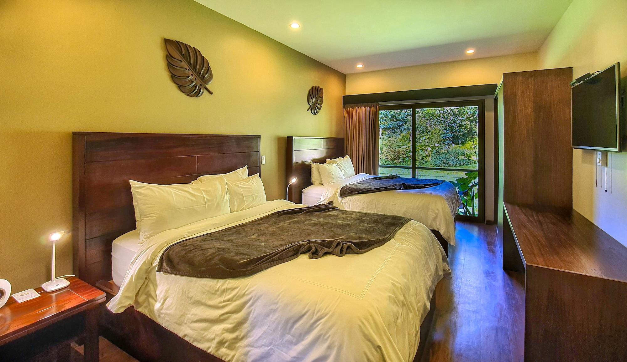 El Silencio & Costa Rica Lodge Toro Amarillo