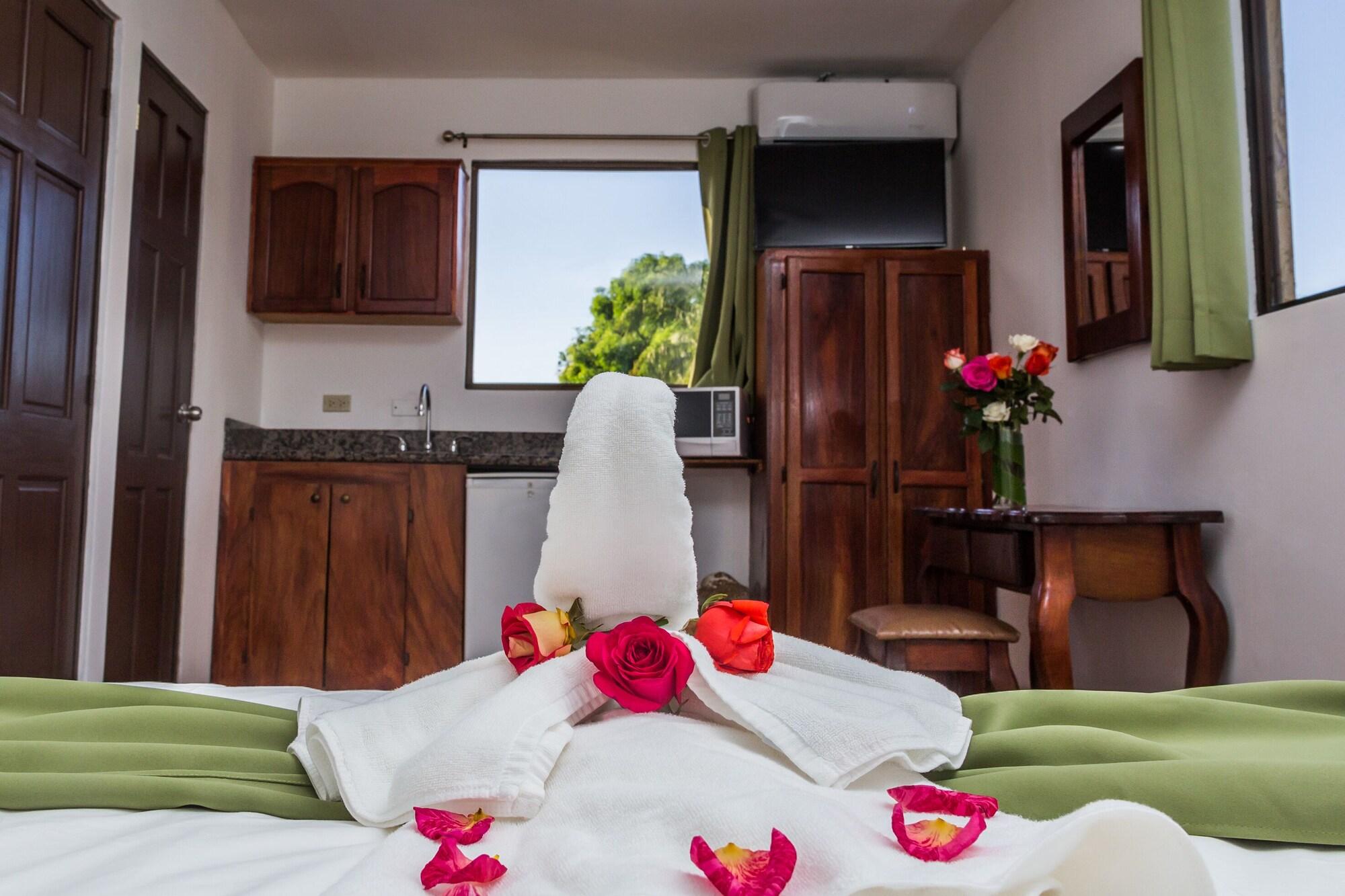 Coco Palms Hotel 3*