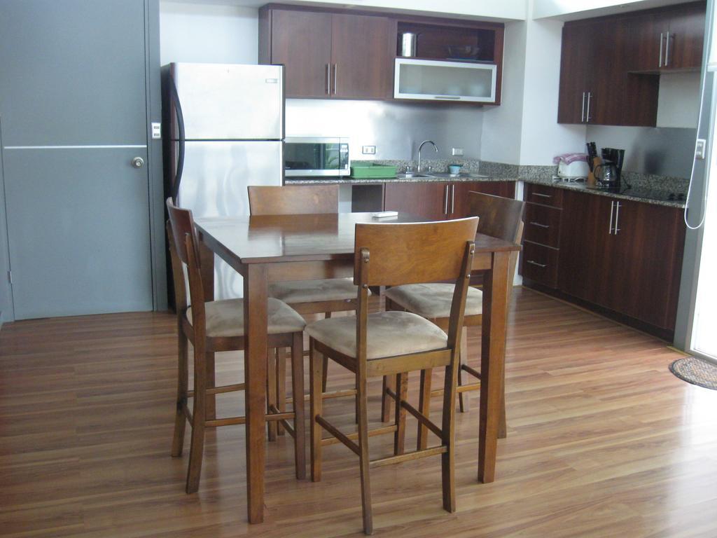 Hermosa Lofts 3*