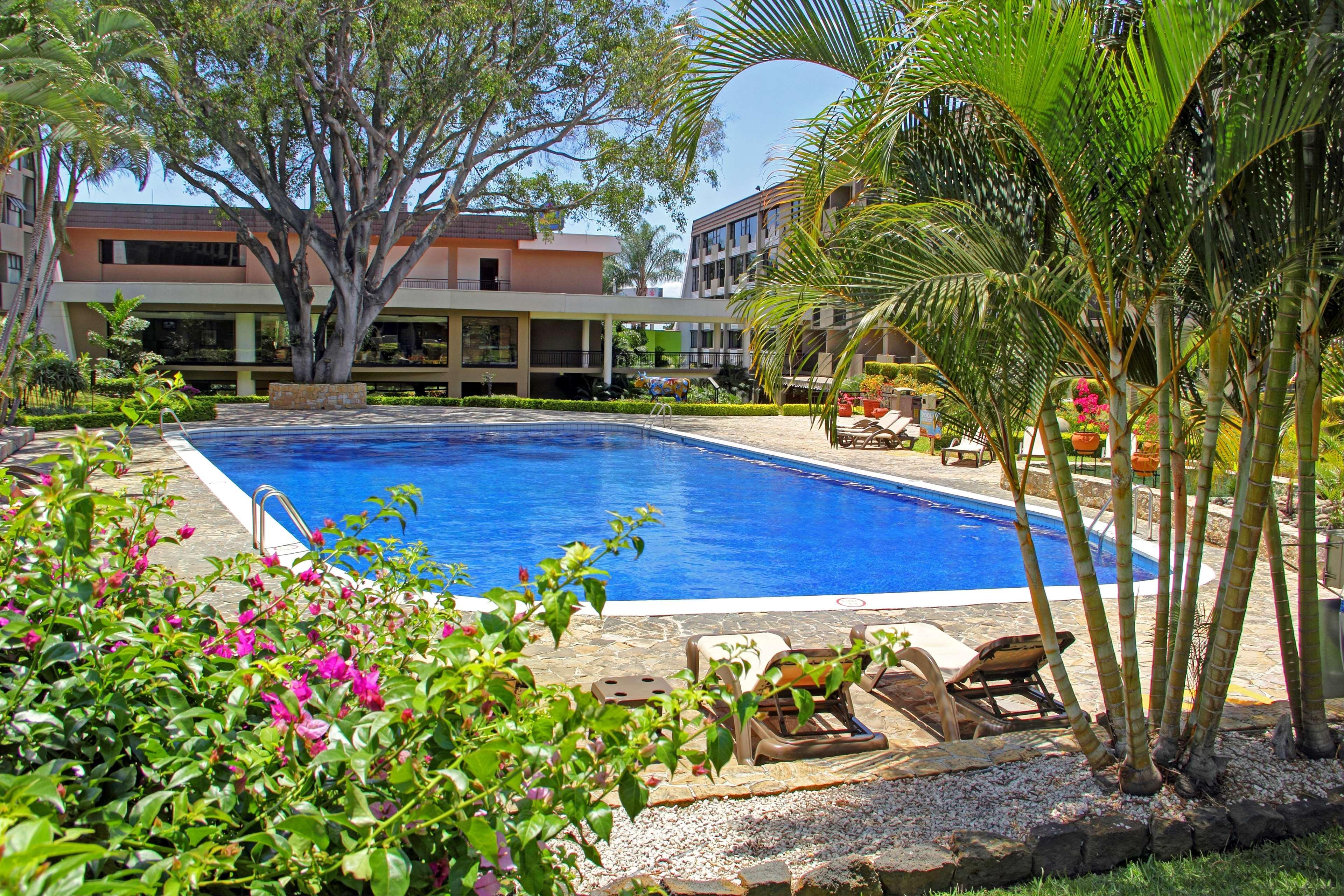 Irazu & Hotel