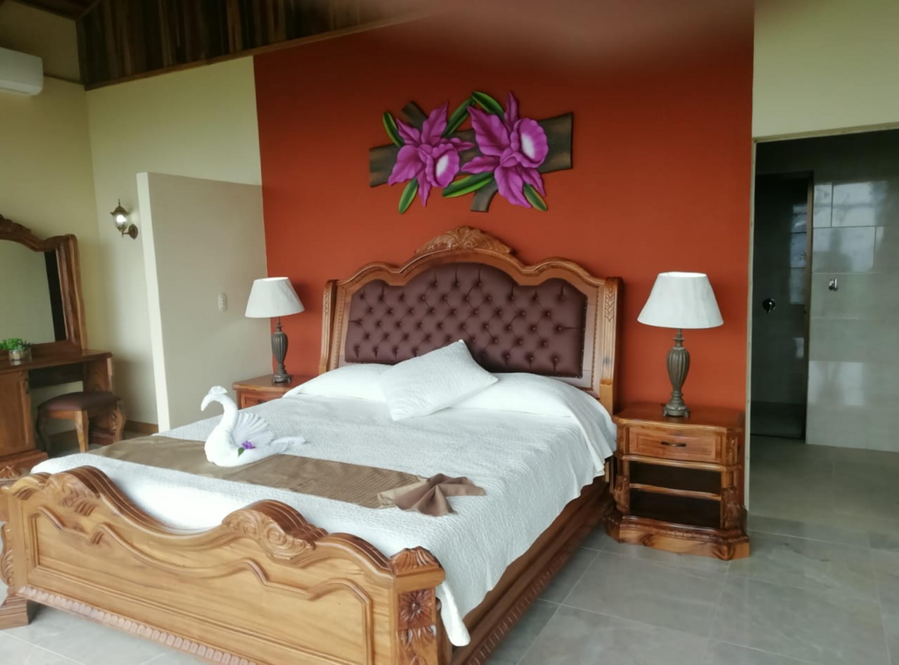 Arenal Lodge *