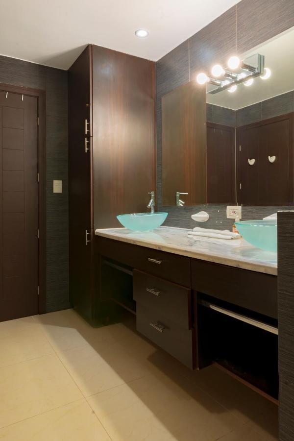 Diamante Del Sol Ocean Front, Paradise Cr *