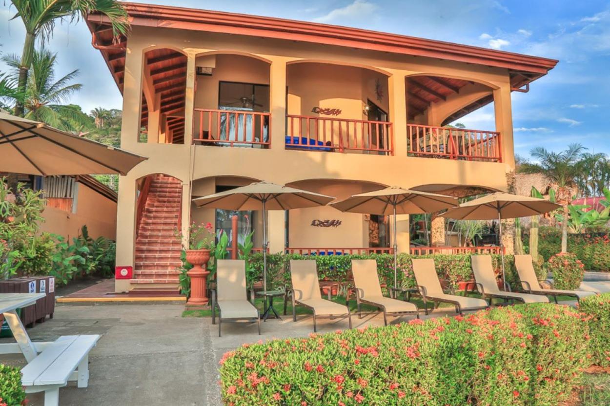 Hotel The Backyard Beachfront Jaco