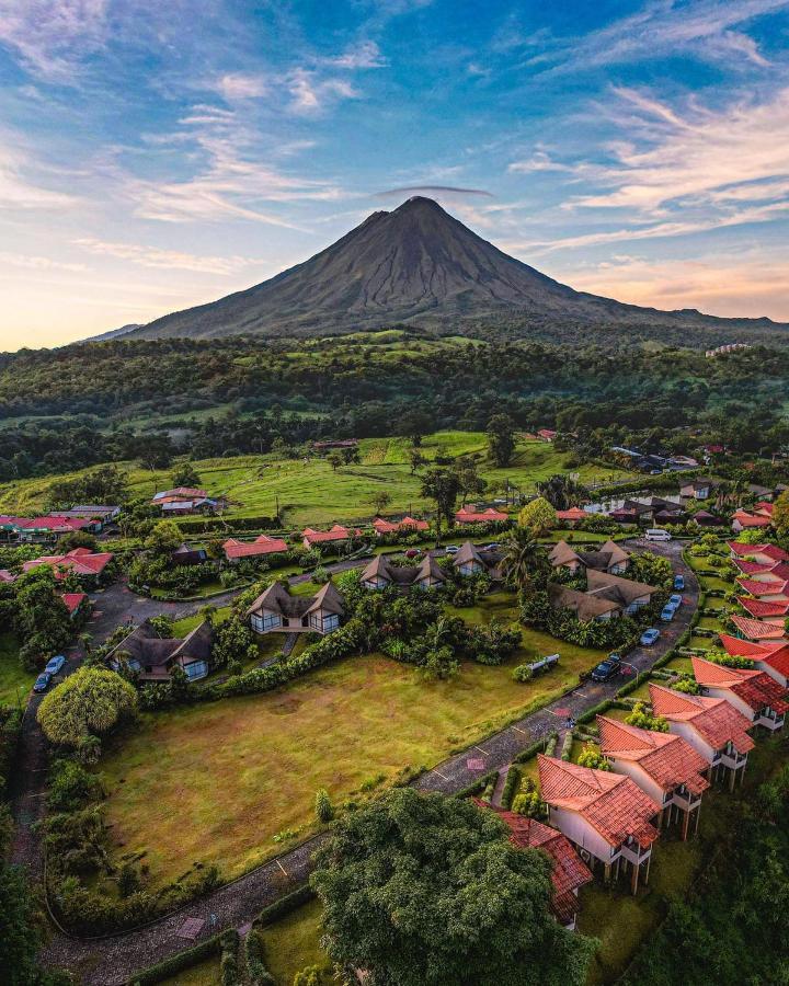 Montana De Fuego Hotel