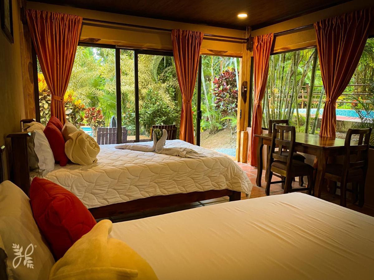 Hotel Heliconias Nature & Hot Springs