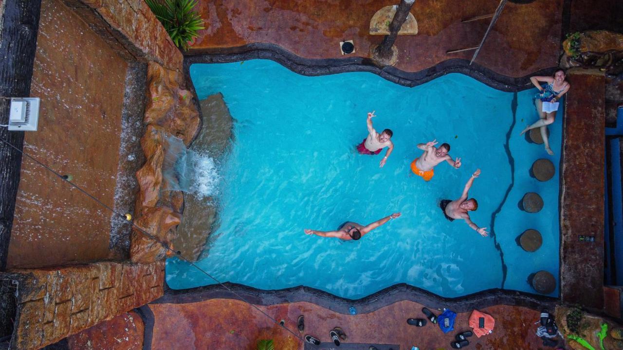 Arenal Poshpacker Hostel
