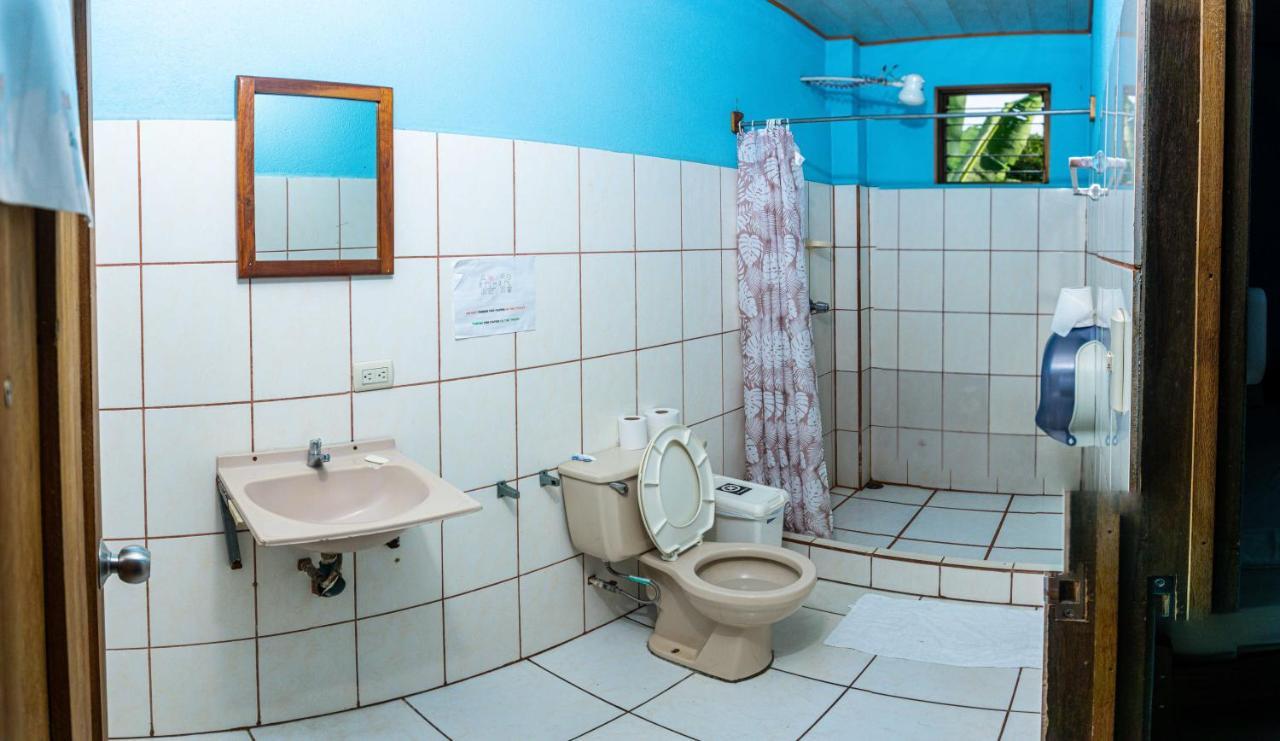 Arenal Poshpacker Hostel *