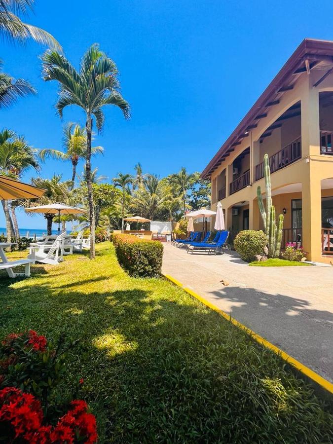 The Backyard Beachfront Jaco