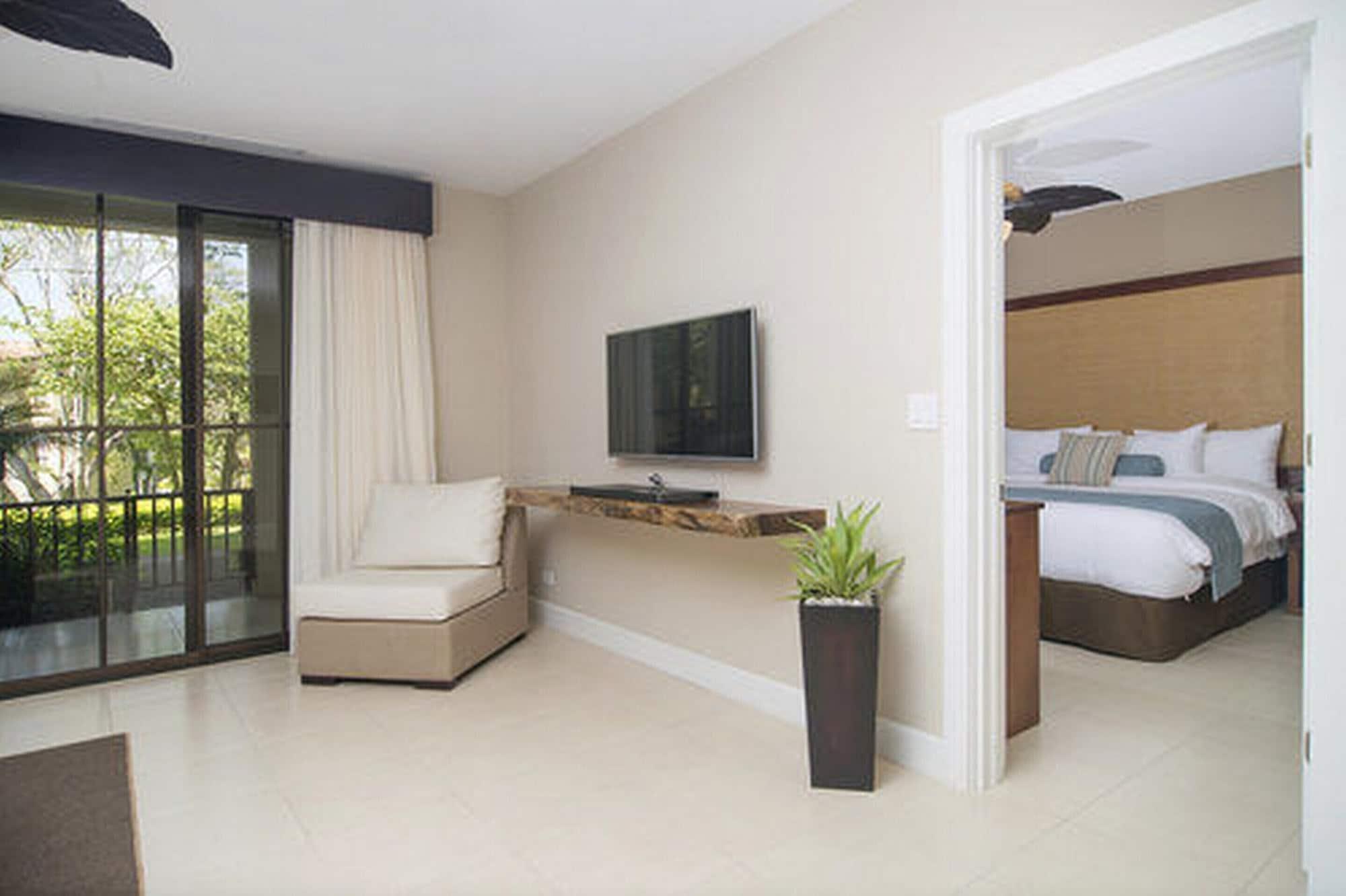 Breeze Private Club Apartment Playas del Coco