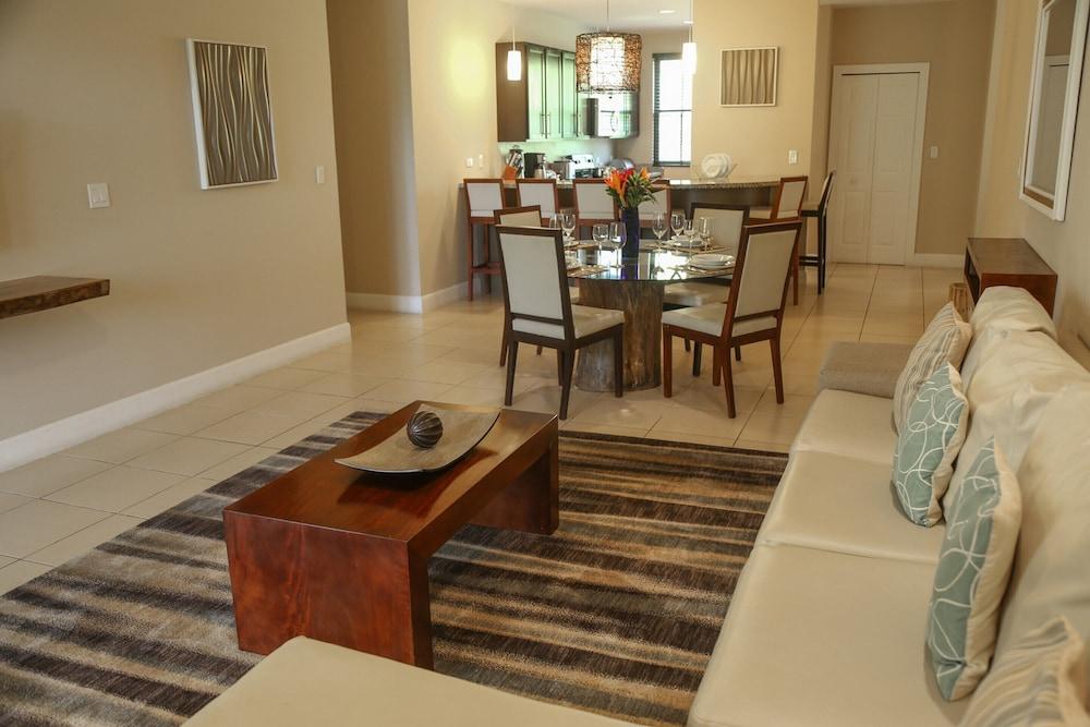 Breeze Private Club Apartment *