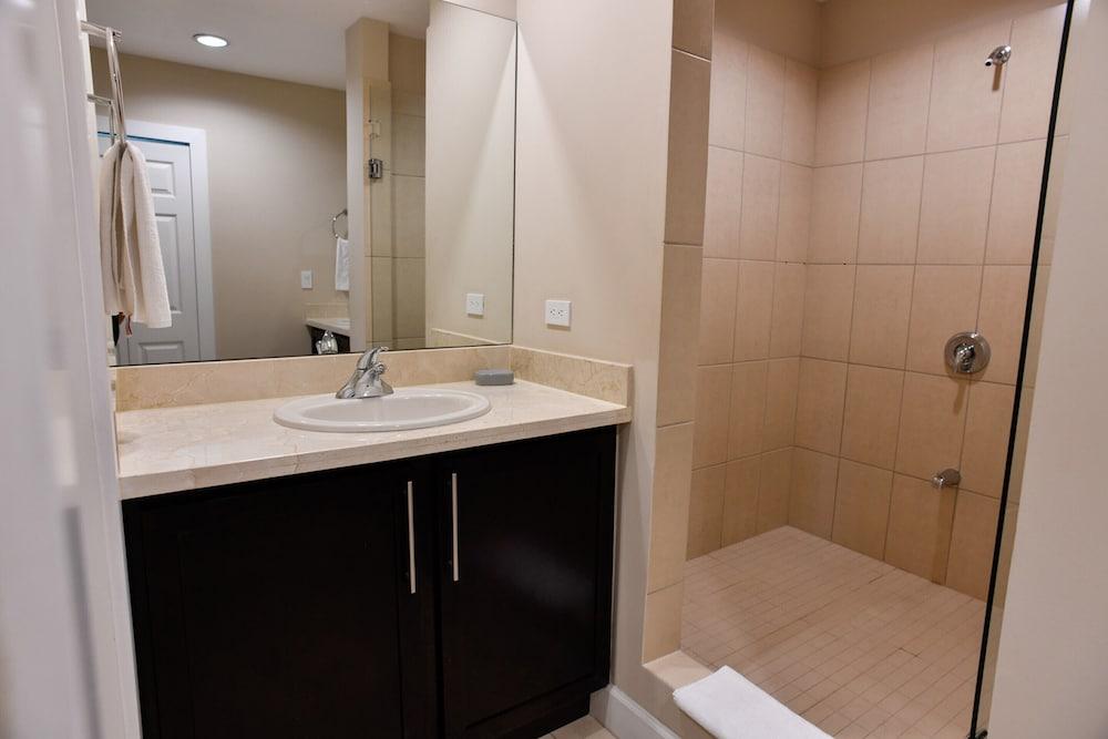 Apartment Breeze Private Club