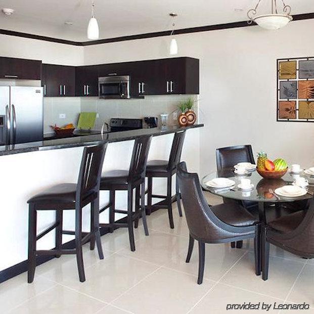 Aparthotel Diamante Del Sol Ocean Front, Paradise Cr