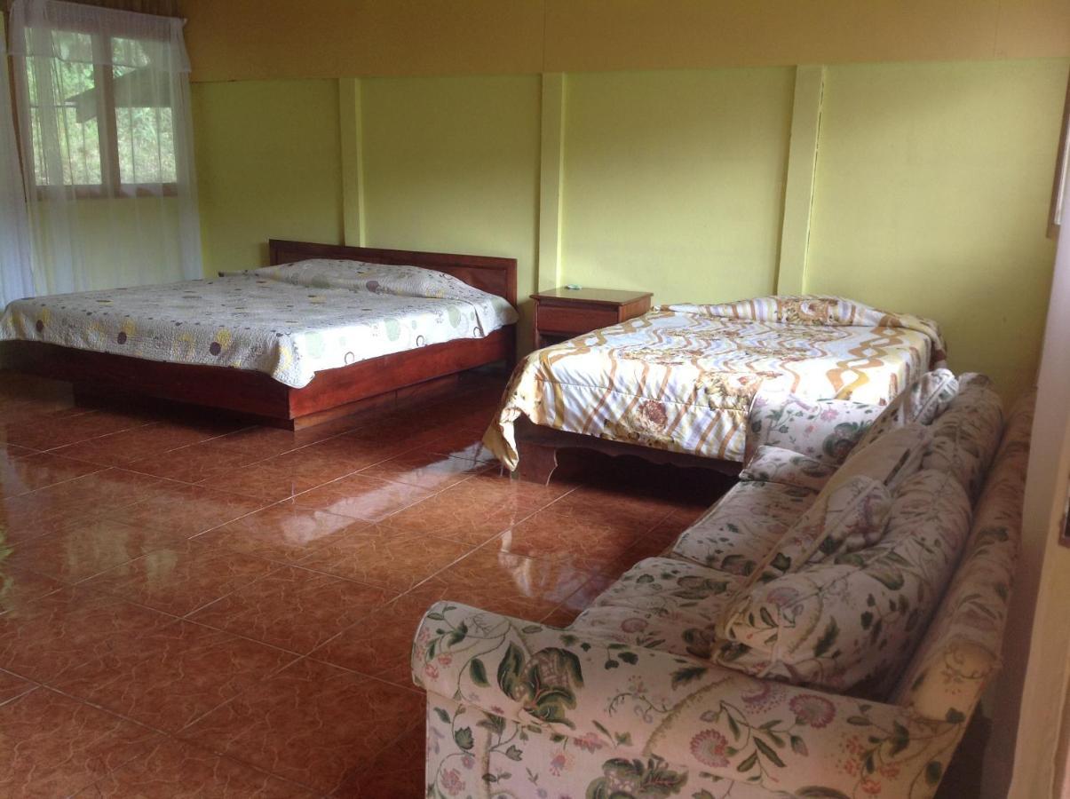 Hotel Cabinas Piuri