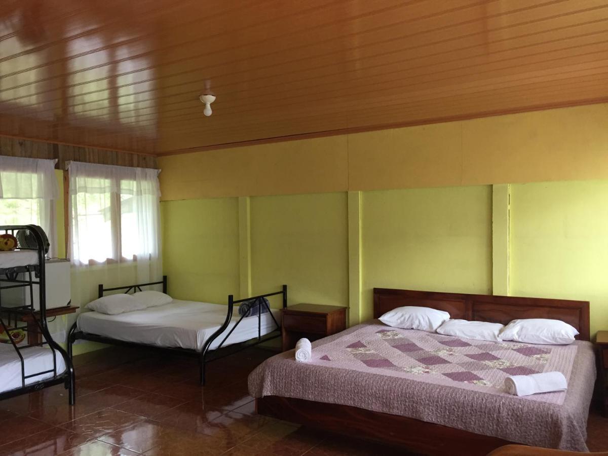 Hotel Cabinas Piuri Rio Celeste