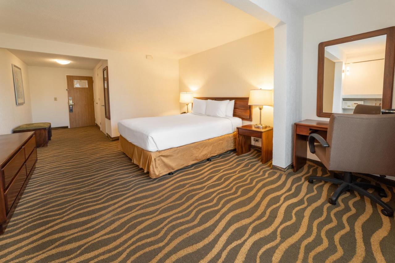 Hotel Irazu &
