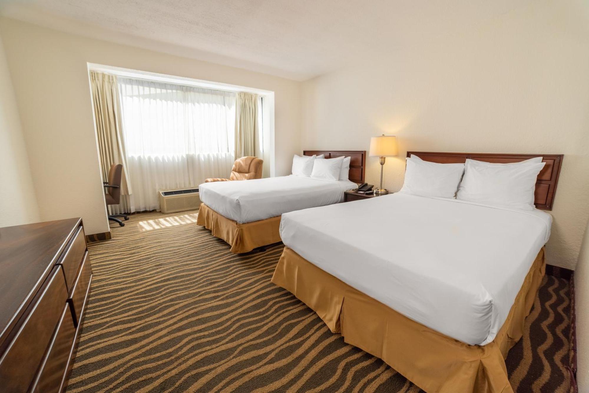 Irazu & Hotel 4*