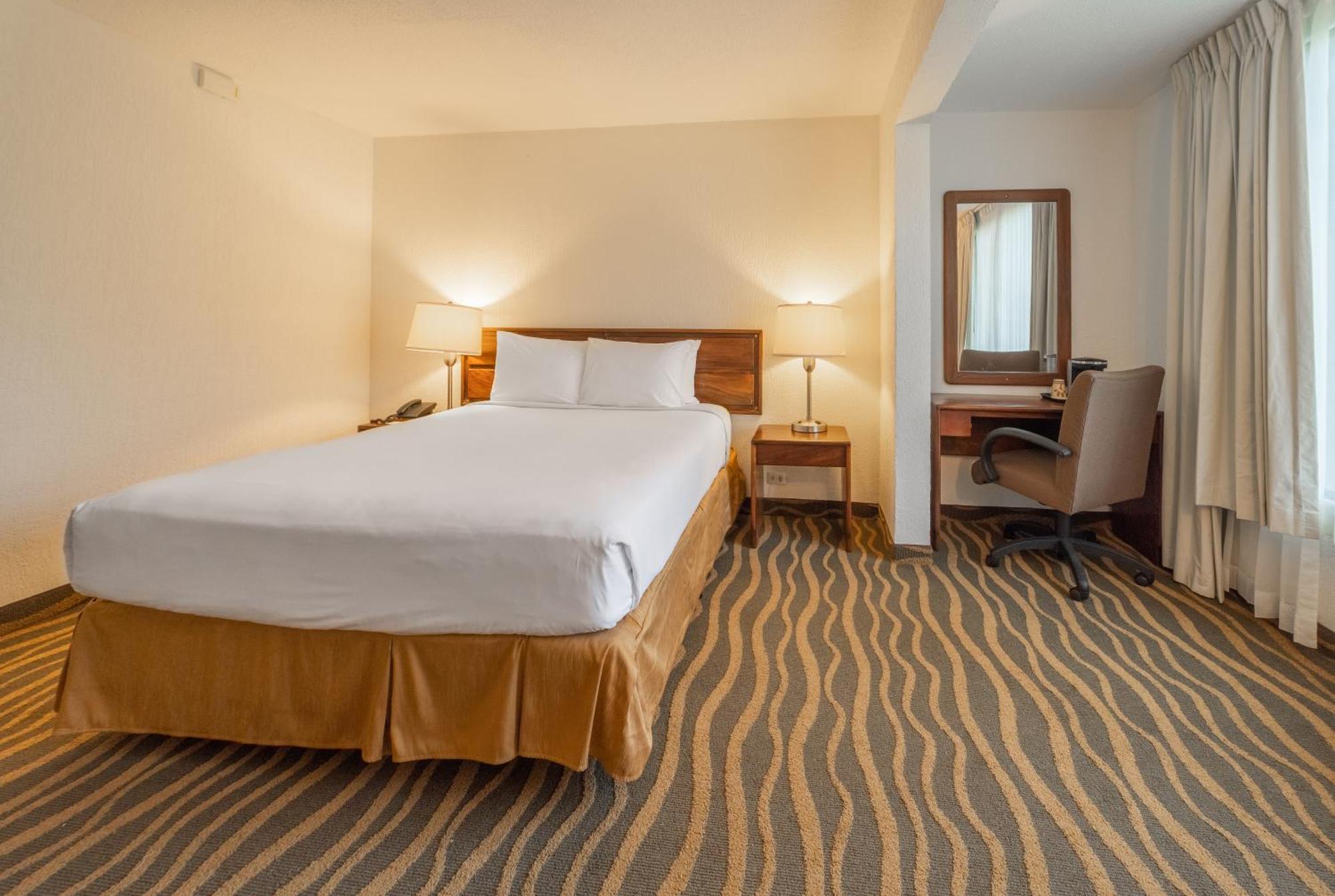 Irazu & Hotel San Jose (San Jose)