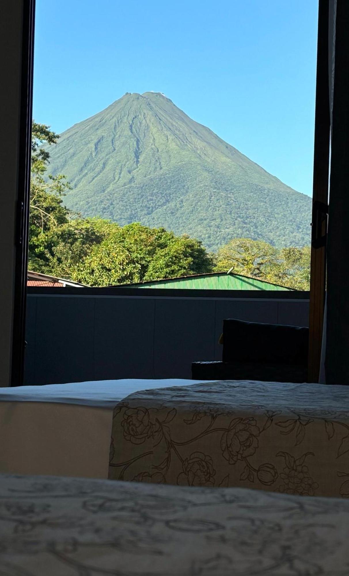 Hotel Arenal Monara