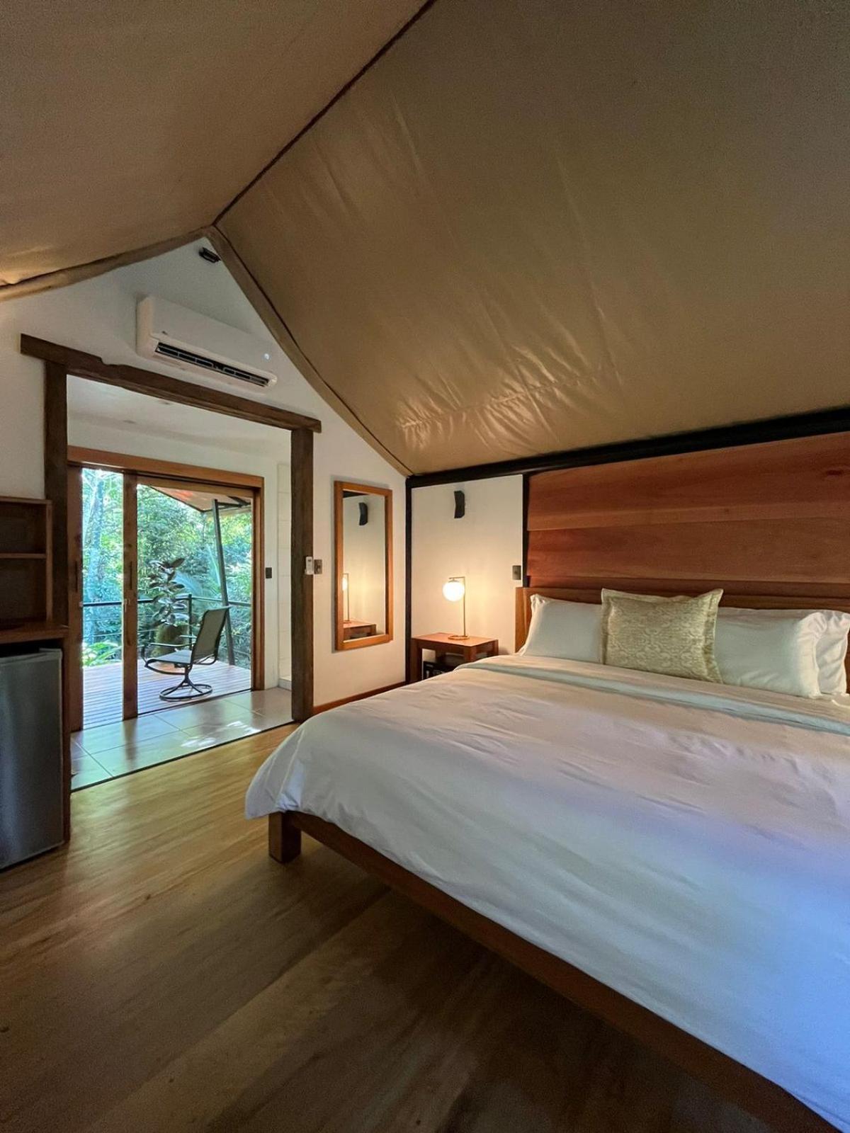 Arenal Glamping Luxury tent