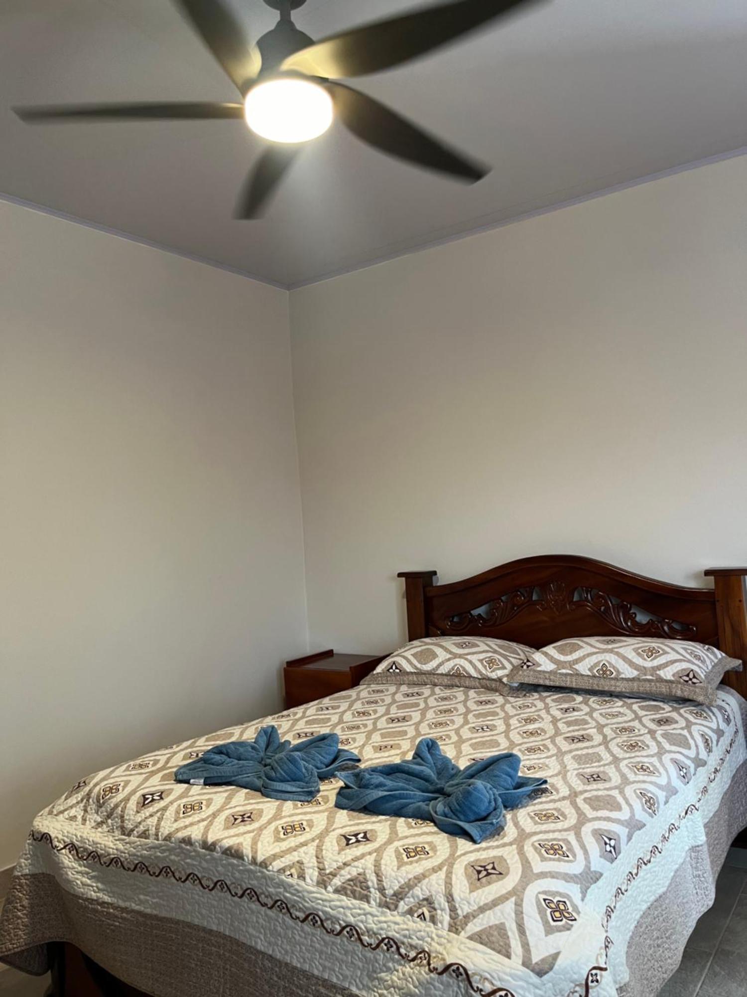Apartment N&s *