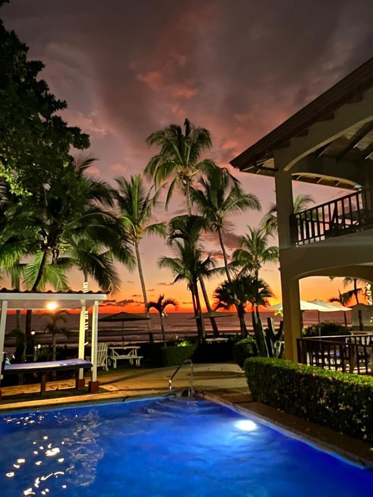 Hotel The Backyard Beachfront