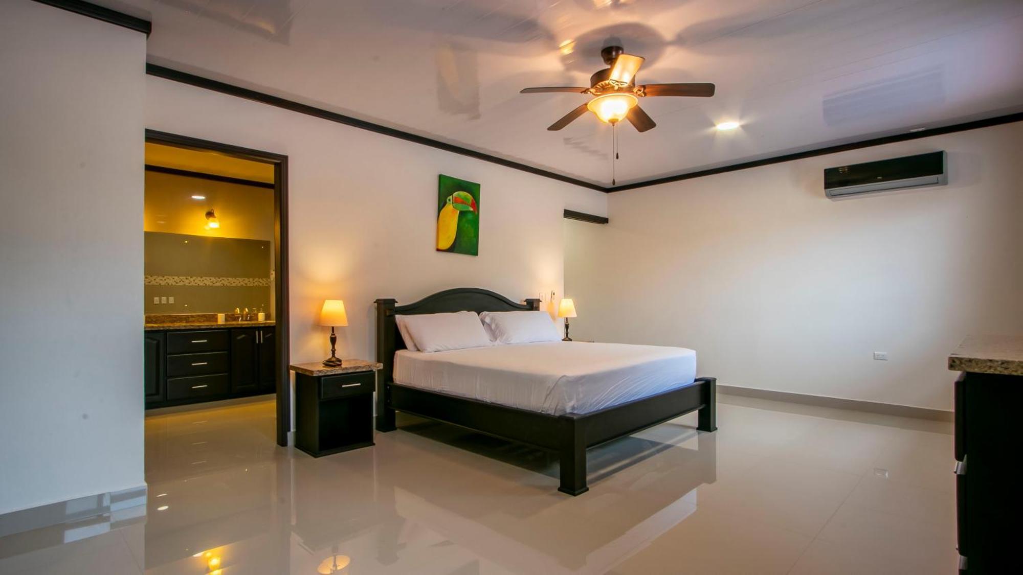 Hotel Serenity & 4*