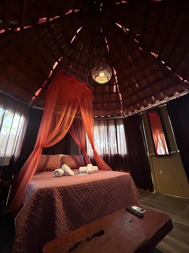 Casa Tropical Playa Grande Bed & Breakfast Cuajiniquil