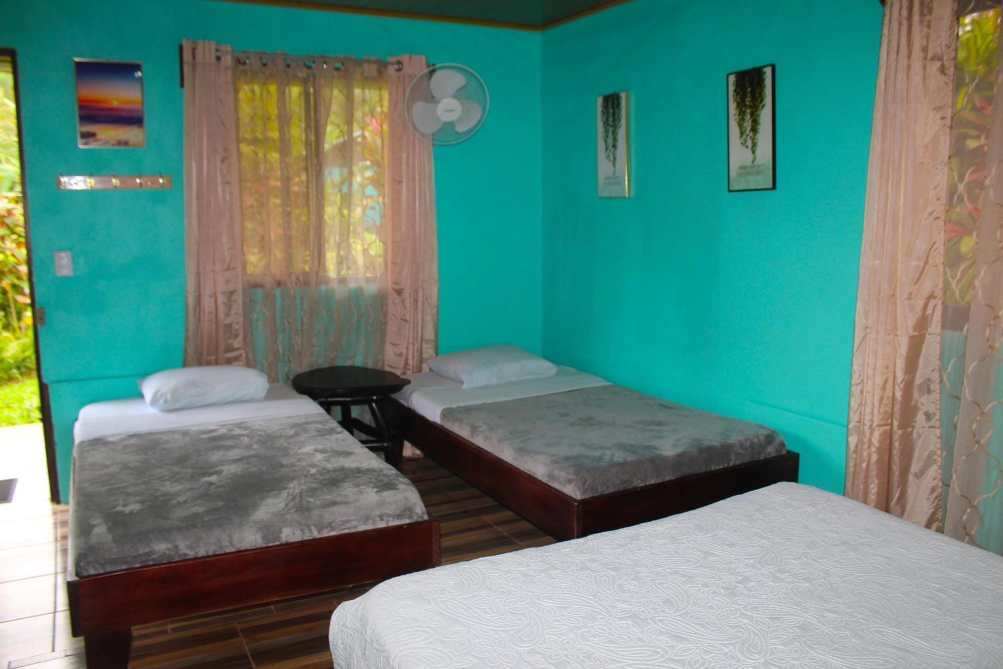 La Amistad Bed & Breakfast Rio Celeste