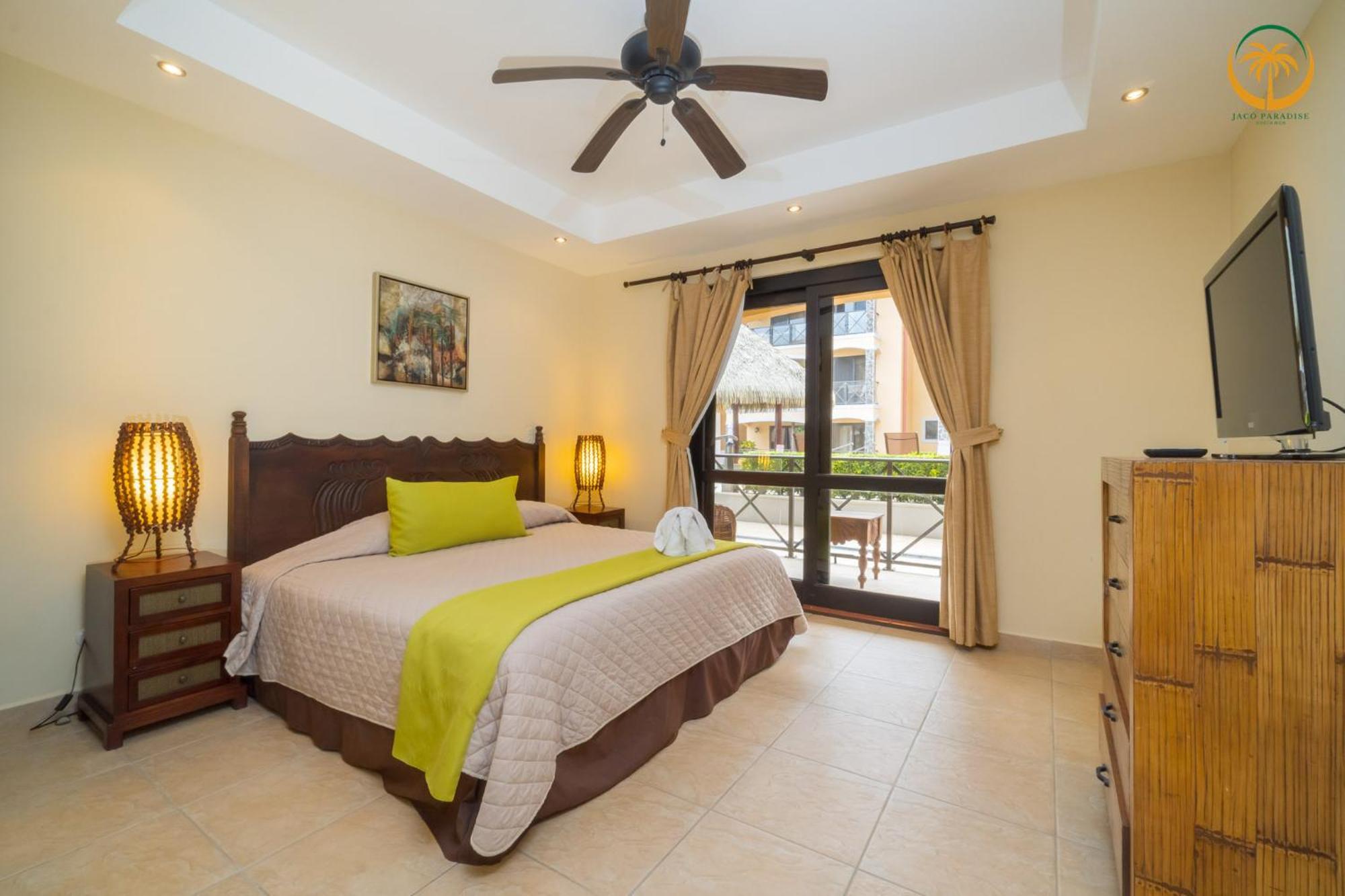 Bahia Encantada Beach Front Proyect, Jaco Paradise Aparthotel 4*