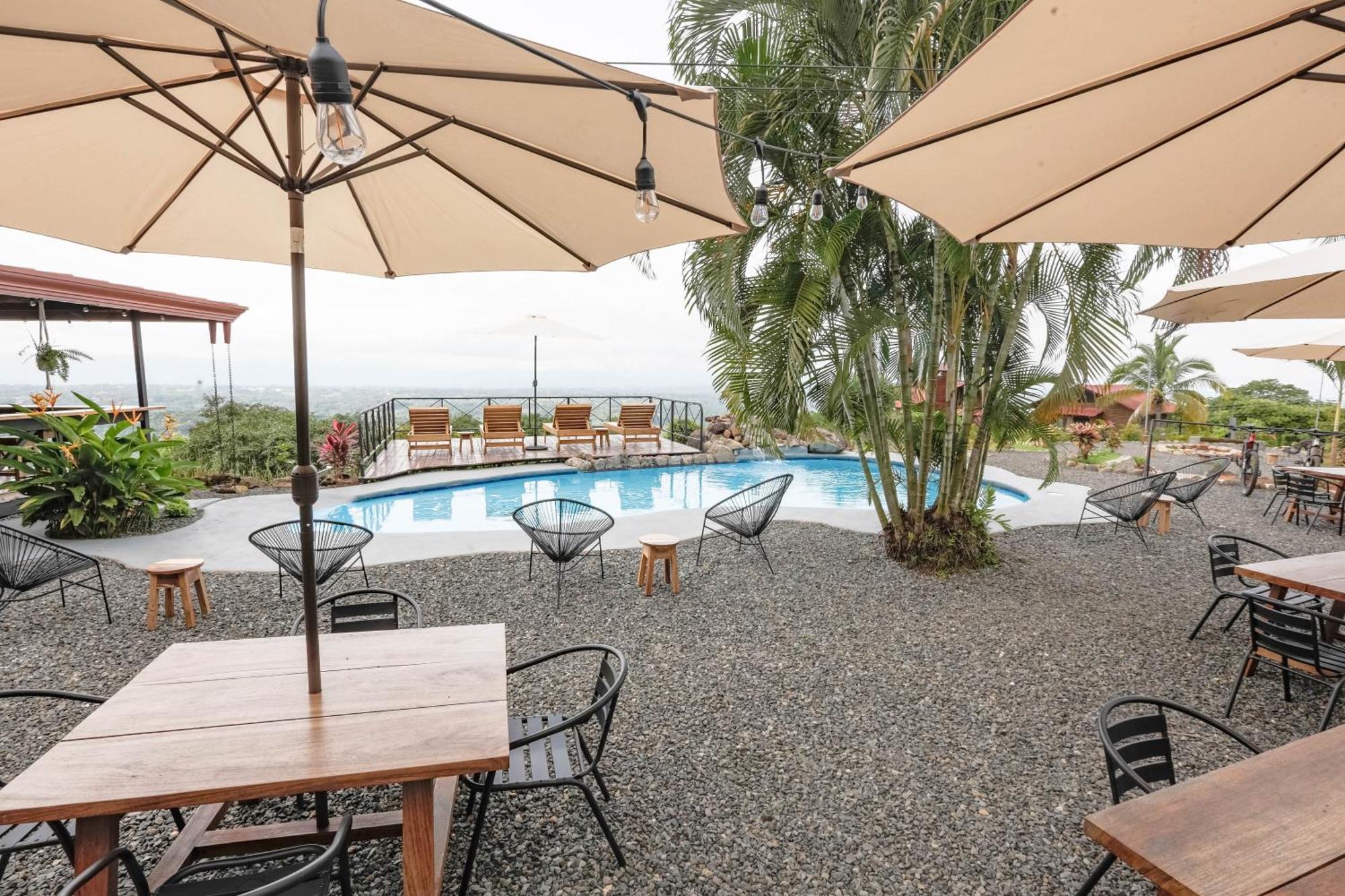 Buen Camino Hotel, Hotel